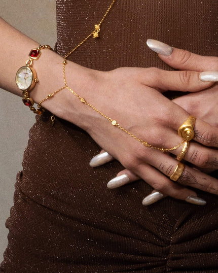 Golden Hojas Coin Hand Chain Bracelet